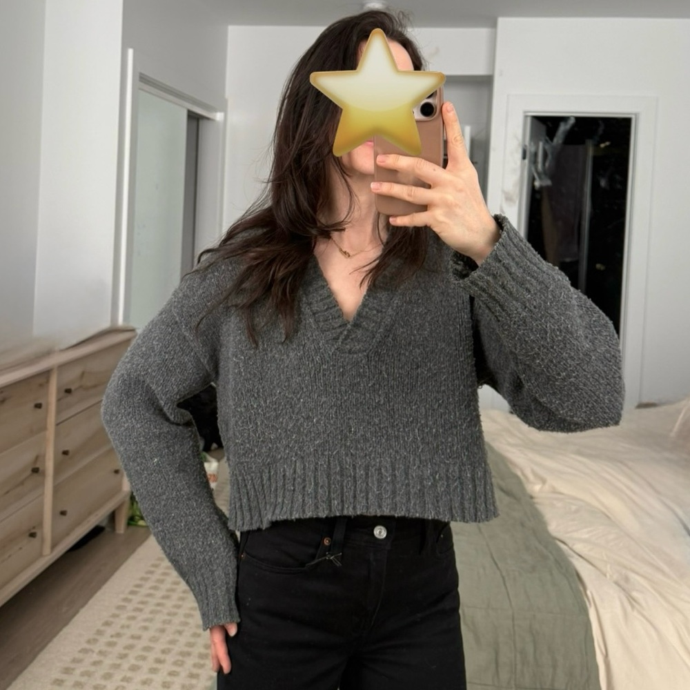 Gray V-Neck Cropped Sweater